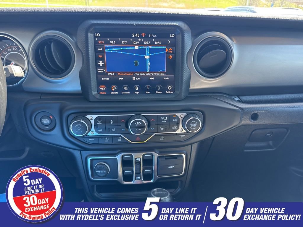 Used 2021 Jeep Gladiator Willys AWD/4WD image 3