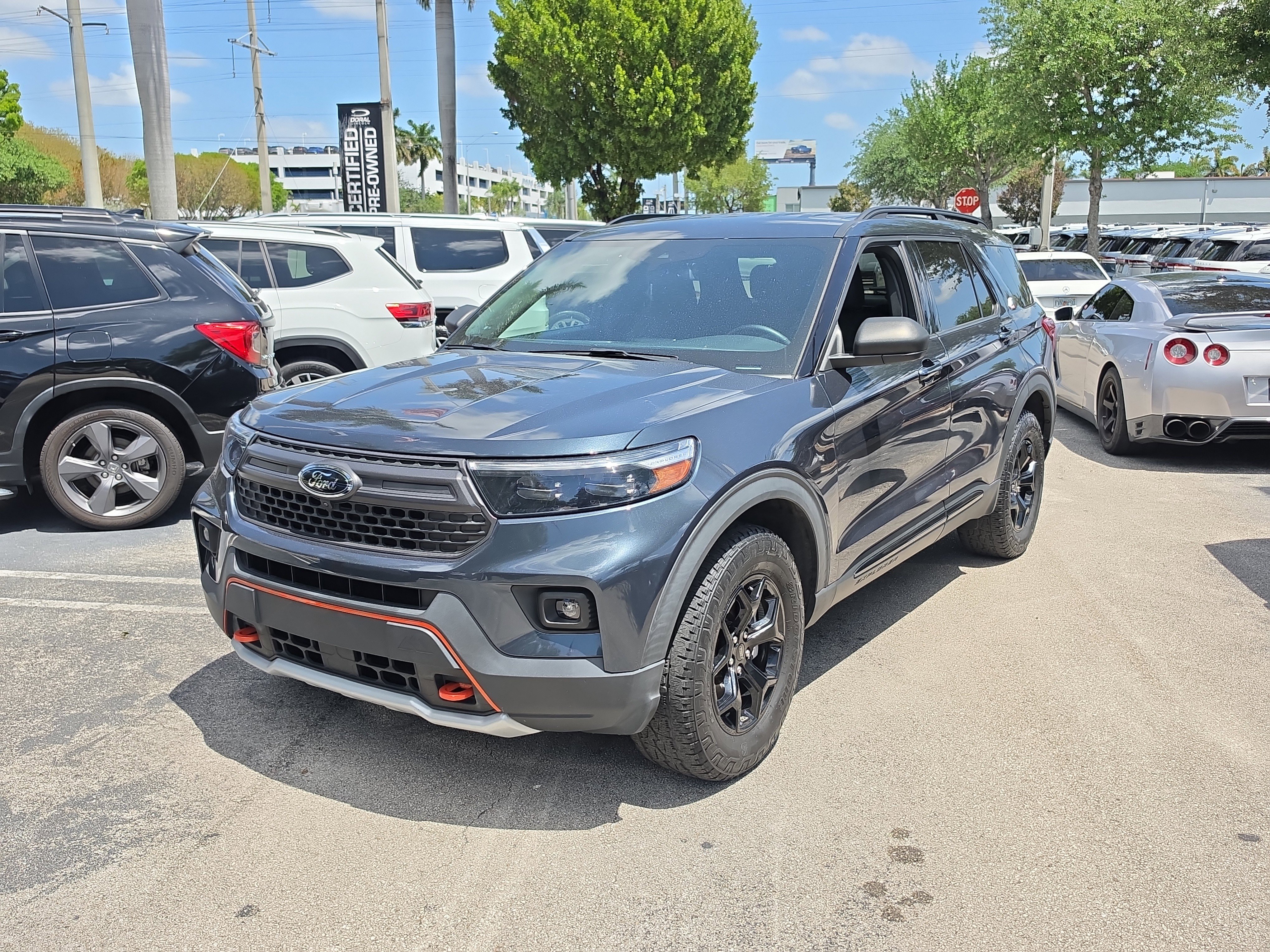 Used 2022 Ford Explorer Timberline image 2