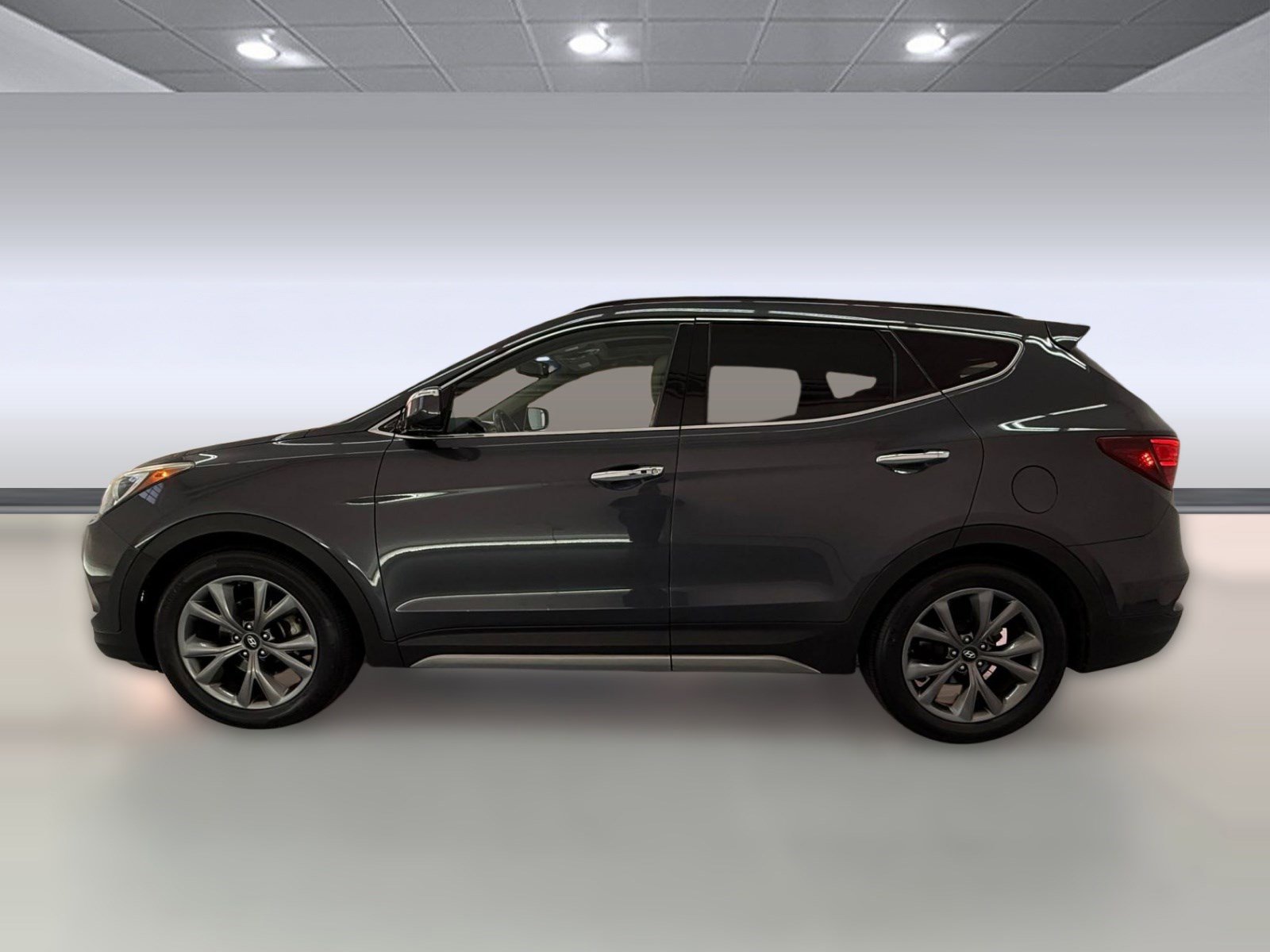 Used 2018 Hyundai Santa Fe Sport image 2