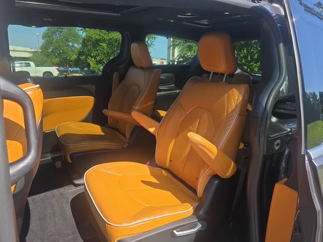 Used 2021 Chrysler Pacifica Pinnacle FWD image 22