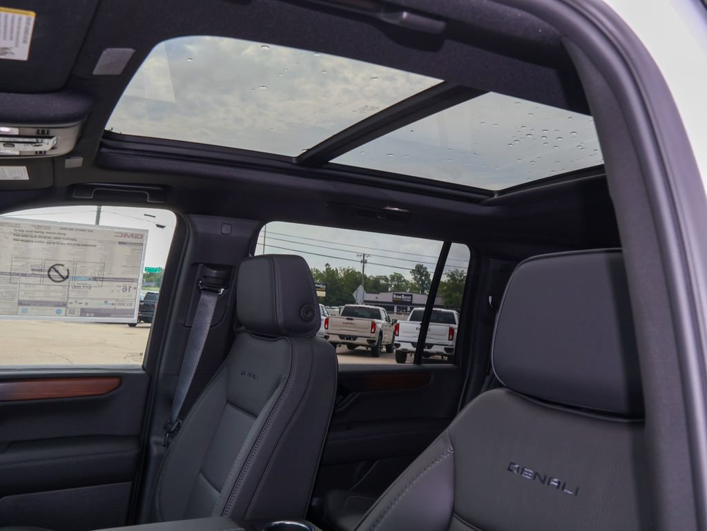 New 2026 GMC Yukon XL Denali w/ Sun & Power Step Package AWD/4WD image 10