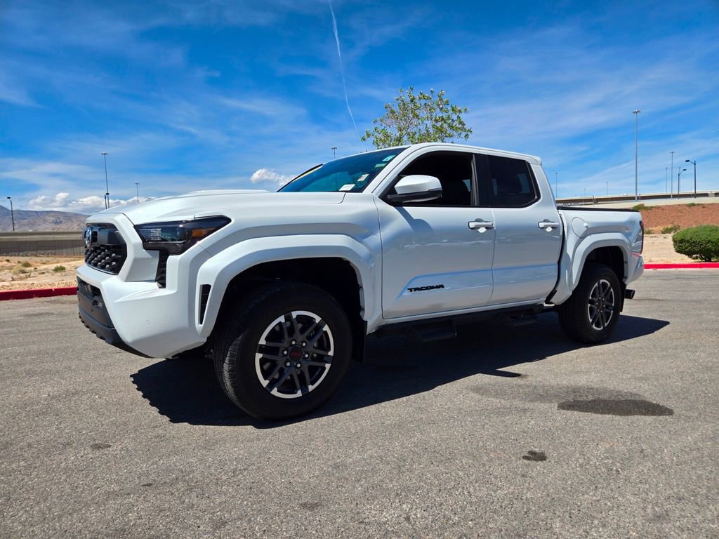 Used 2024 Toyota Tacoma TRD Sport w/ TRD Sport Upgrade Package AWD/4WD image 3