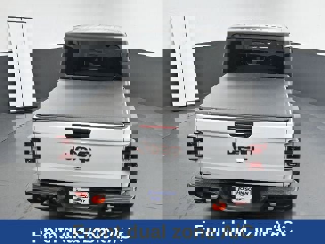 Used 2024 Jeep Gladiator Mojave w/ Technology Group image 25