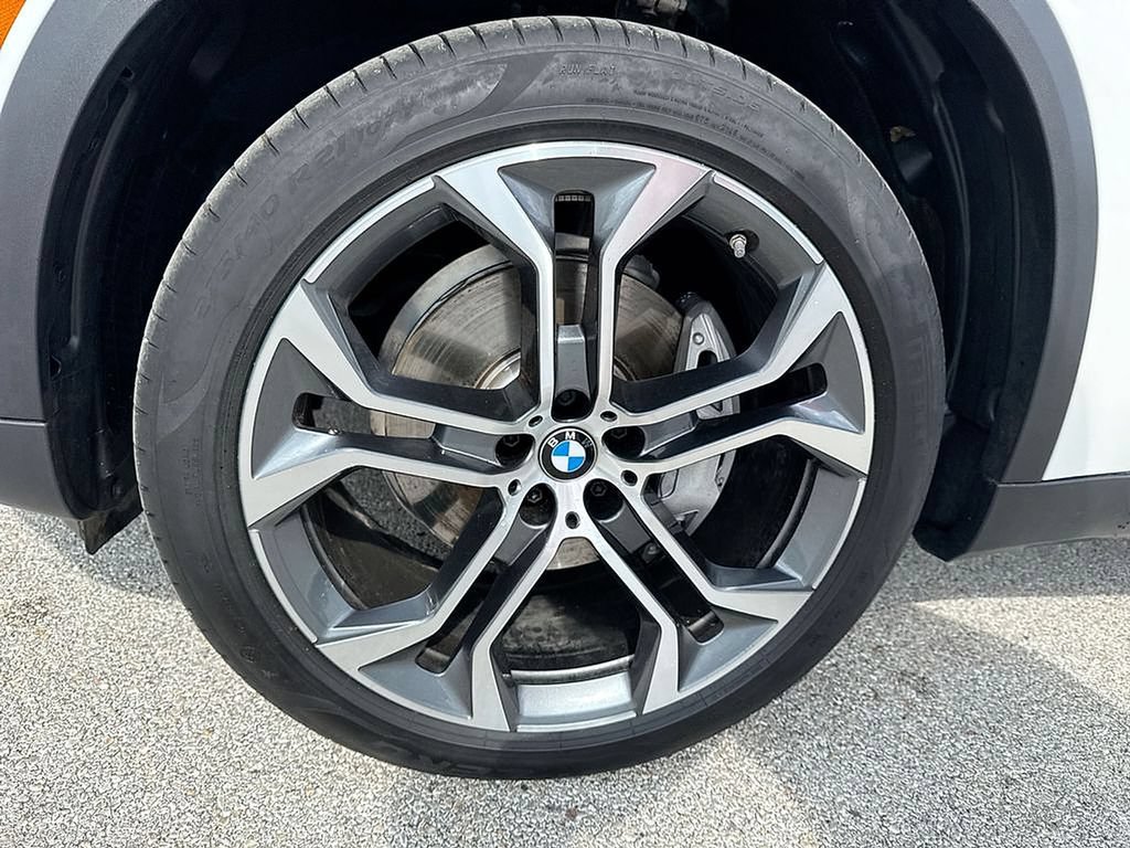 Used 2026 BMW X5 sDrive40i w/ Premium Package RWD image 19