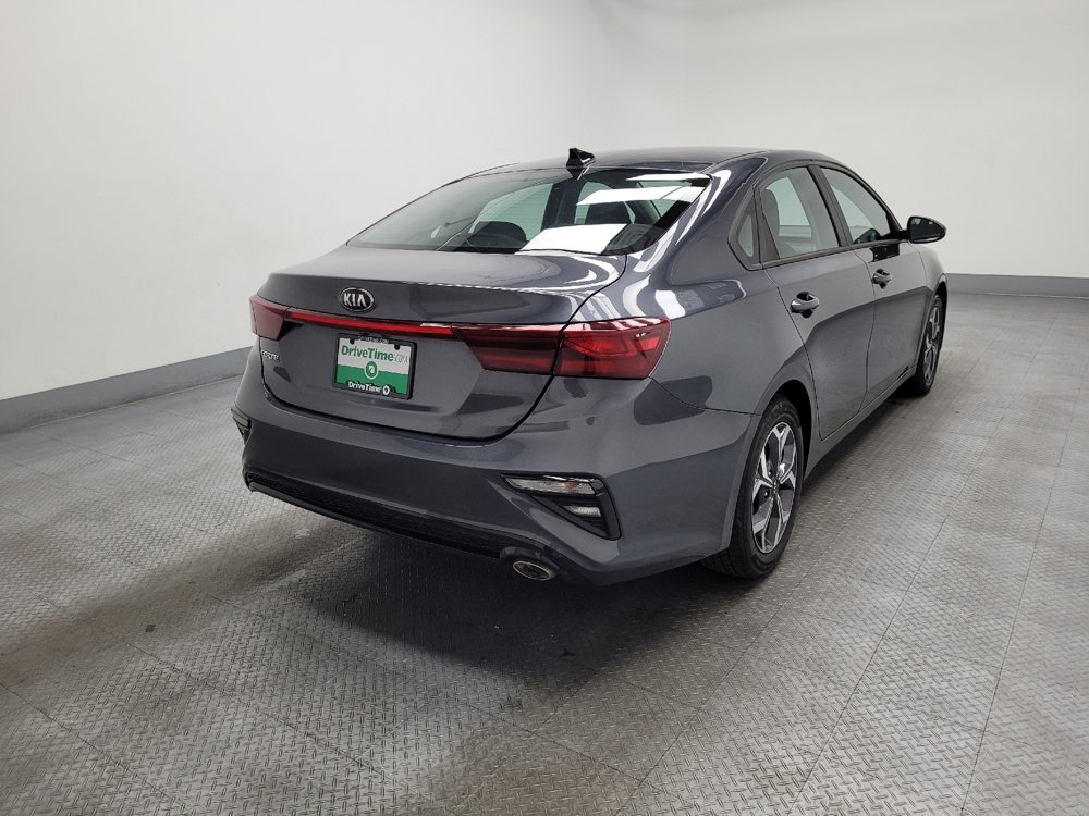 Used 2021 Kia Forte LXS FWD image 9