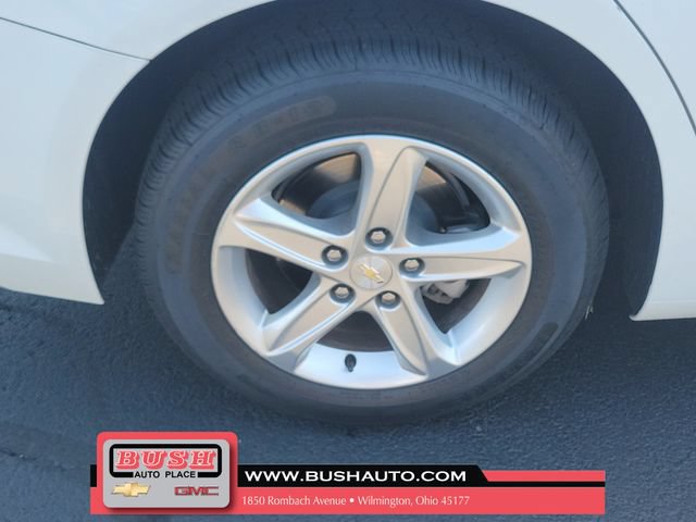 Used 2023 Chevrolet Malibu LT FWD image 5