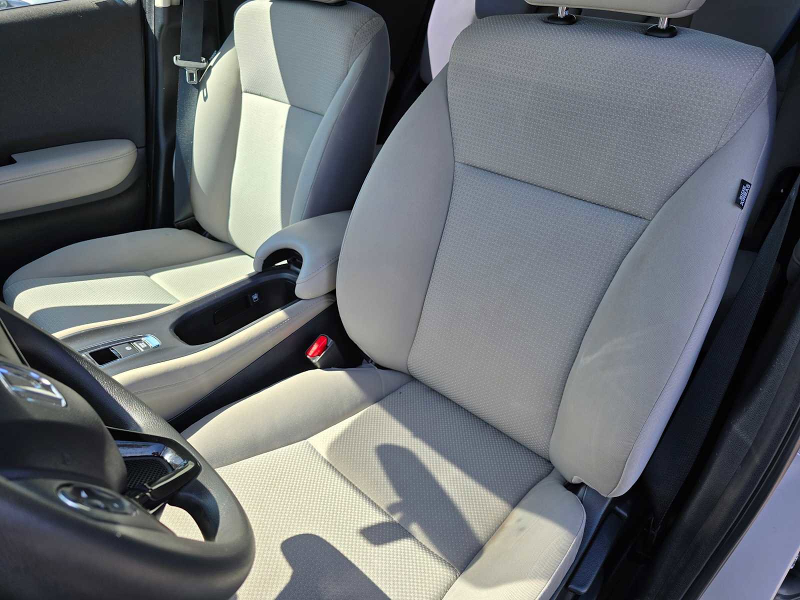 Used 2021 Honda HR-V LX image 21