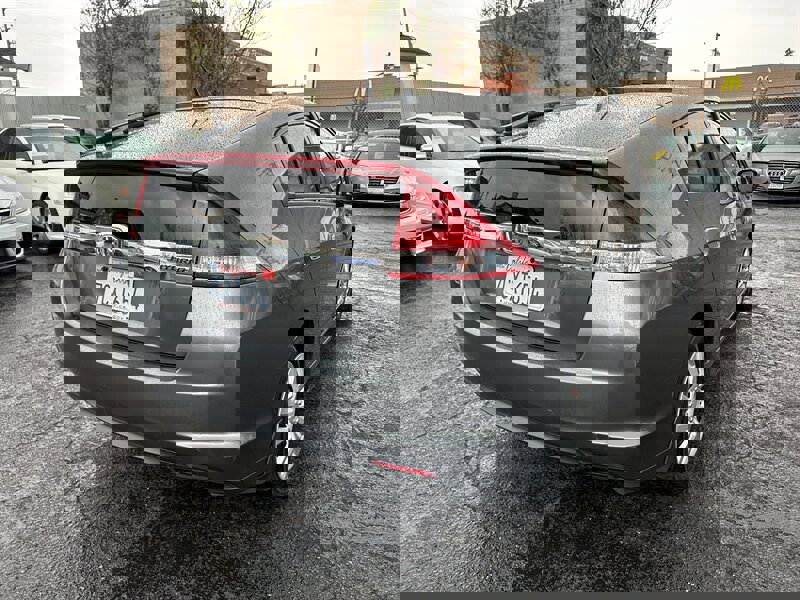 Used 2013 Honda Insight image 5