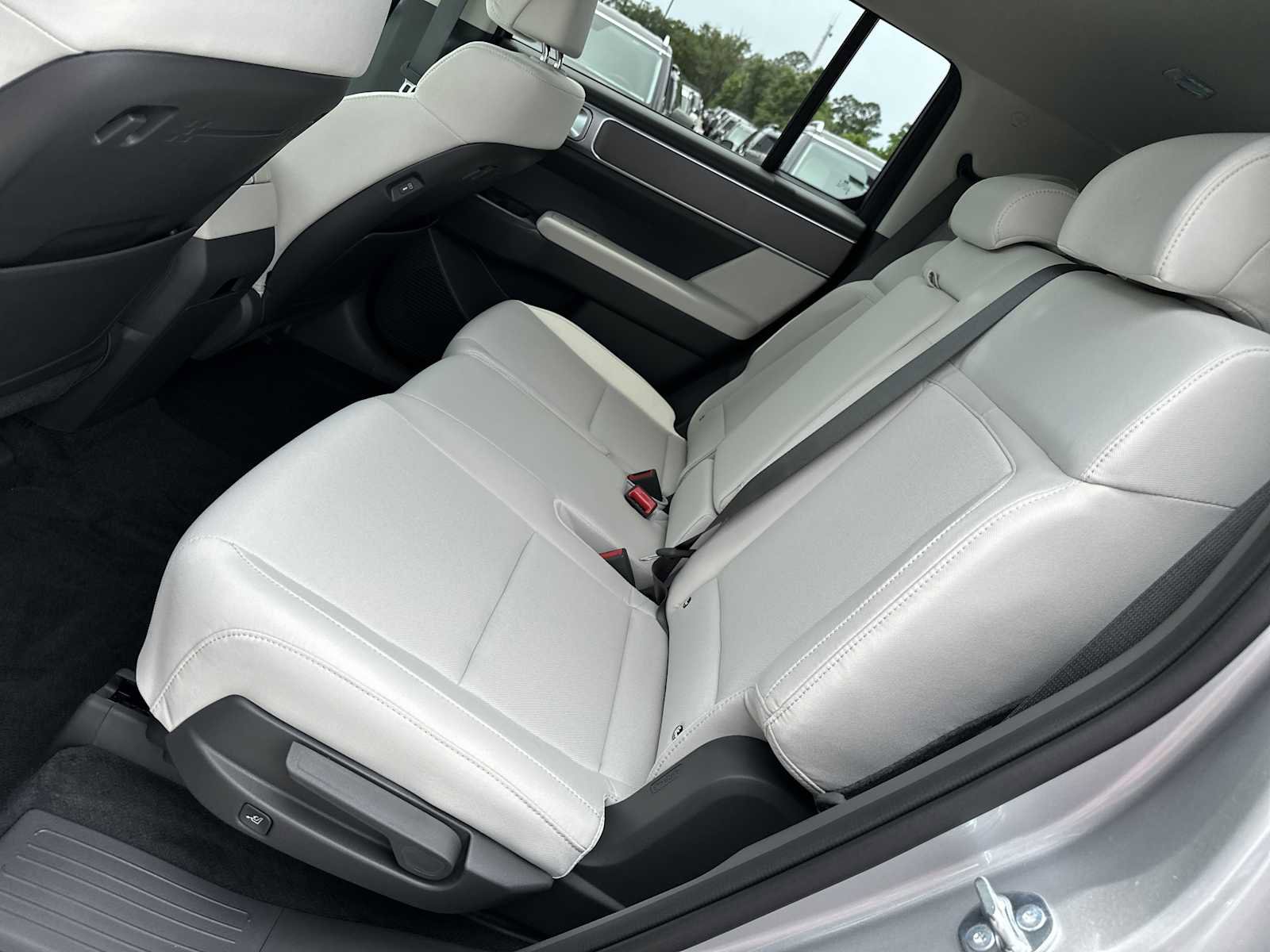 New 2026 Hyundai Santa Fe SE FWD image 21