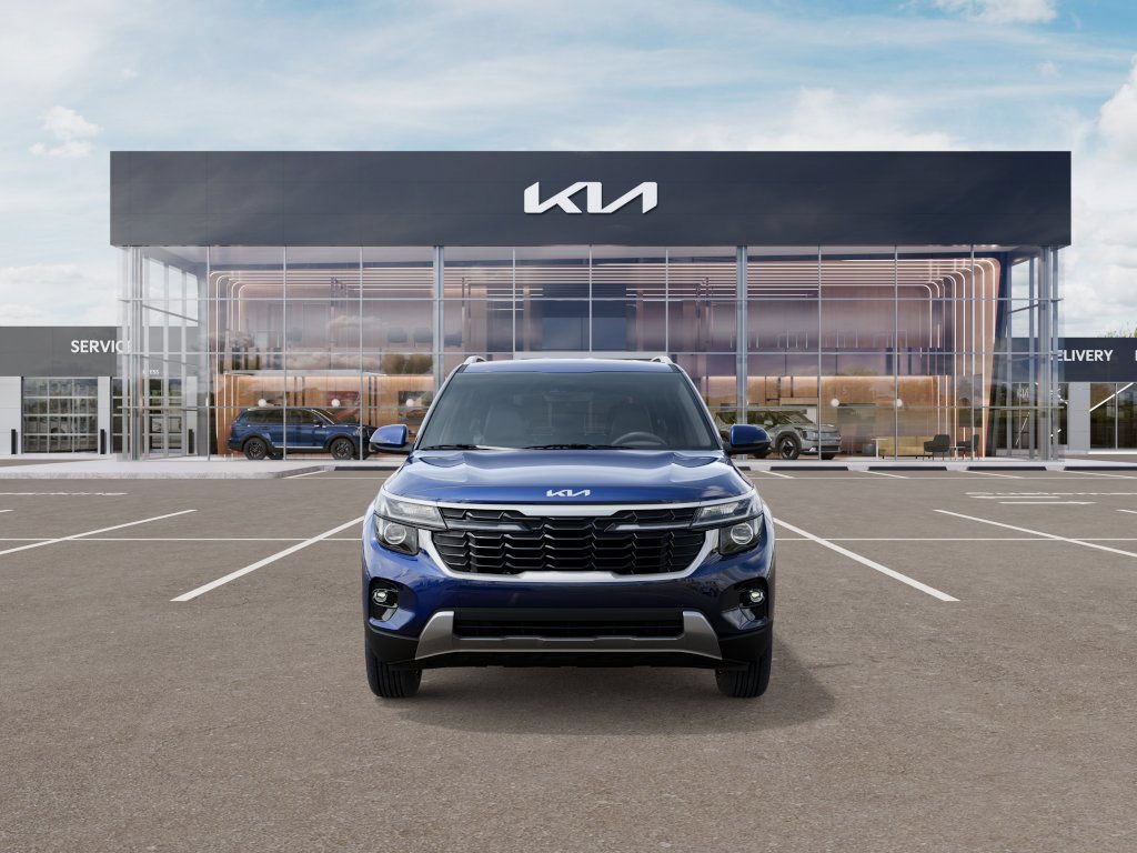 Used 2026 Kia Seltos EX AWD/4WD image 2