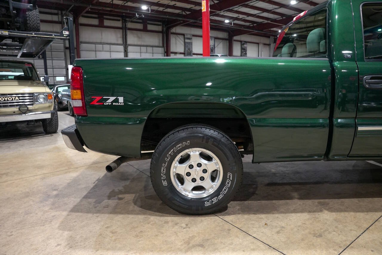 Used 2001 Chevrolet Silverado 1500 LS w/ Off-Road Chassis Pkg AWD/4WD image 9