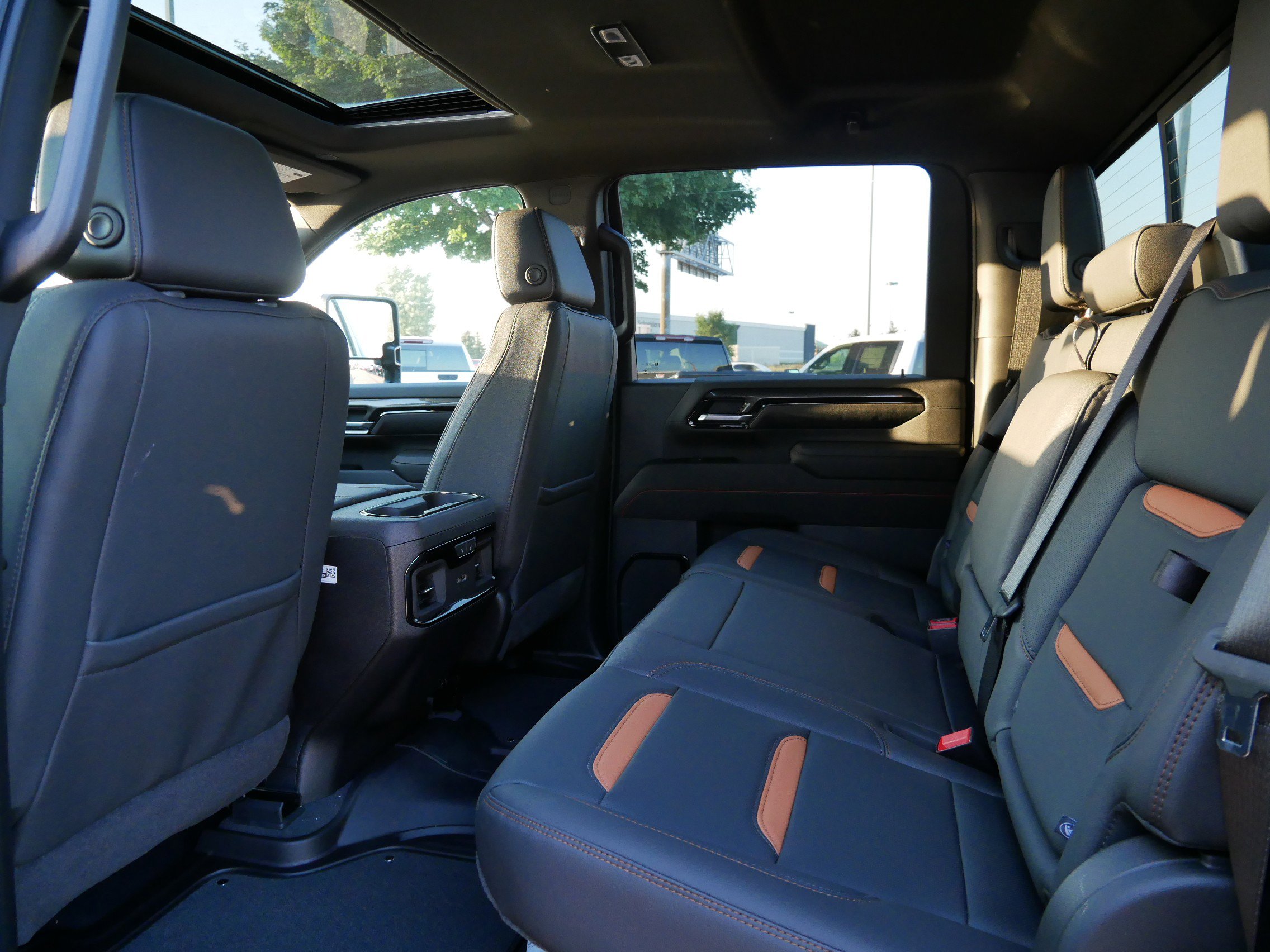 New 2026 GMC Sierra 2500 AT4 w/ AT4 Premium Plus Package image 7