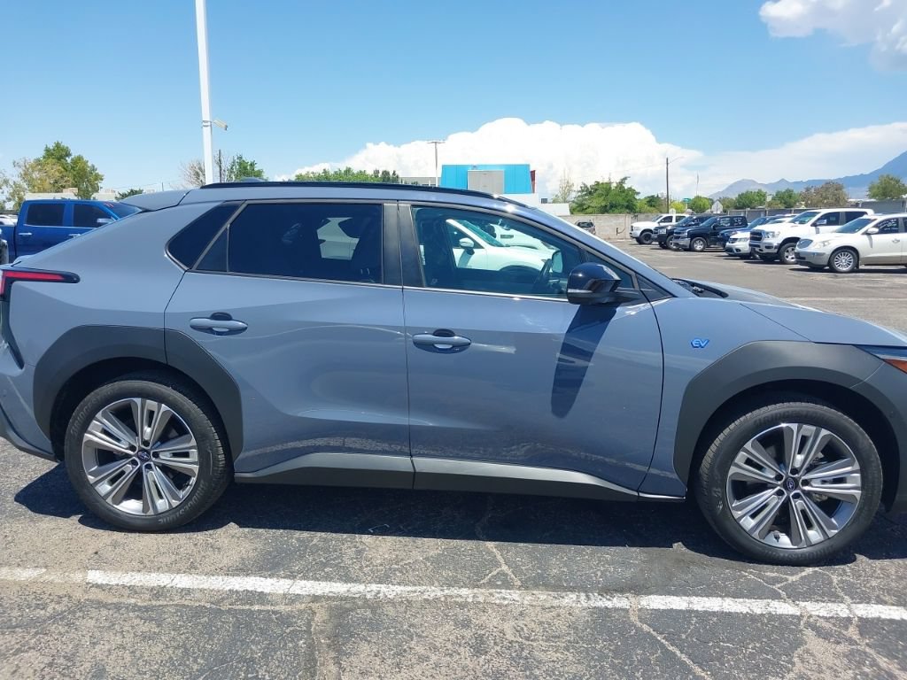 Used 2023 Subaru Solterra AWD image 8