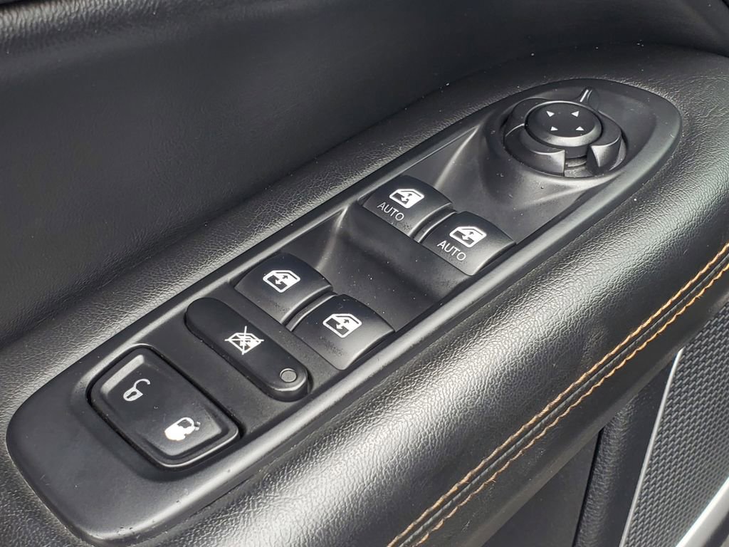 Used 2019 Jeep Compass Limited AWD/4WD image 24