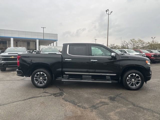 New 2026 Chevrolet Silverado 1500 High Country w/ LPO, Dark Essentials Package image 2