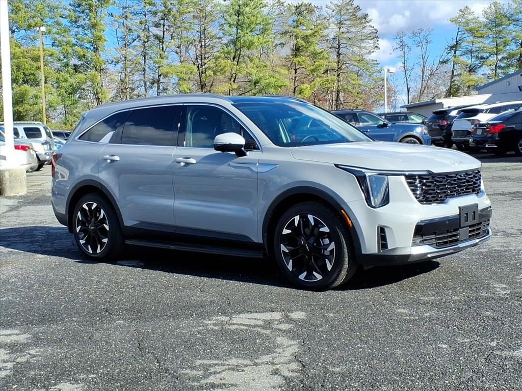 New 2025 Kia Sorento SX image 2