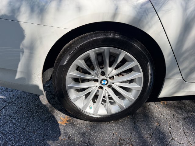 Used 2021 BMW 530i xDrive w/ Convenience Package AWD/4WD image 48