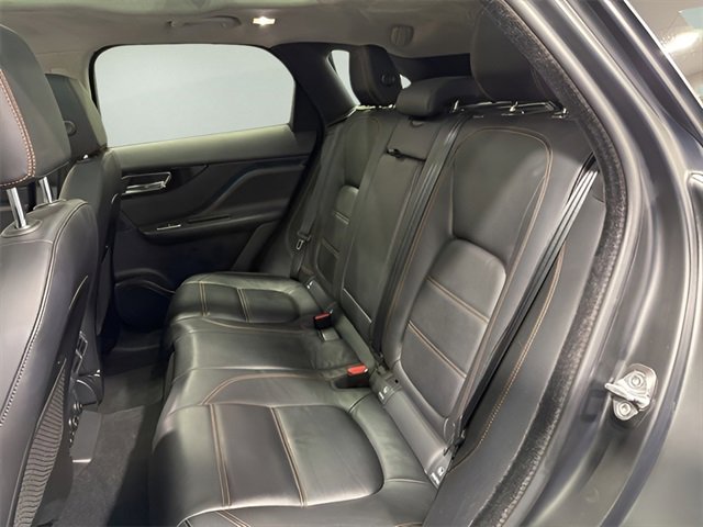 Used 2019 Jaguar F-PACE Prestige image 31