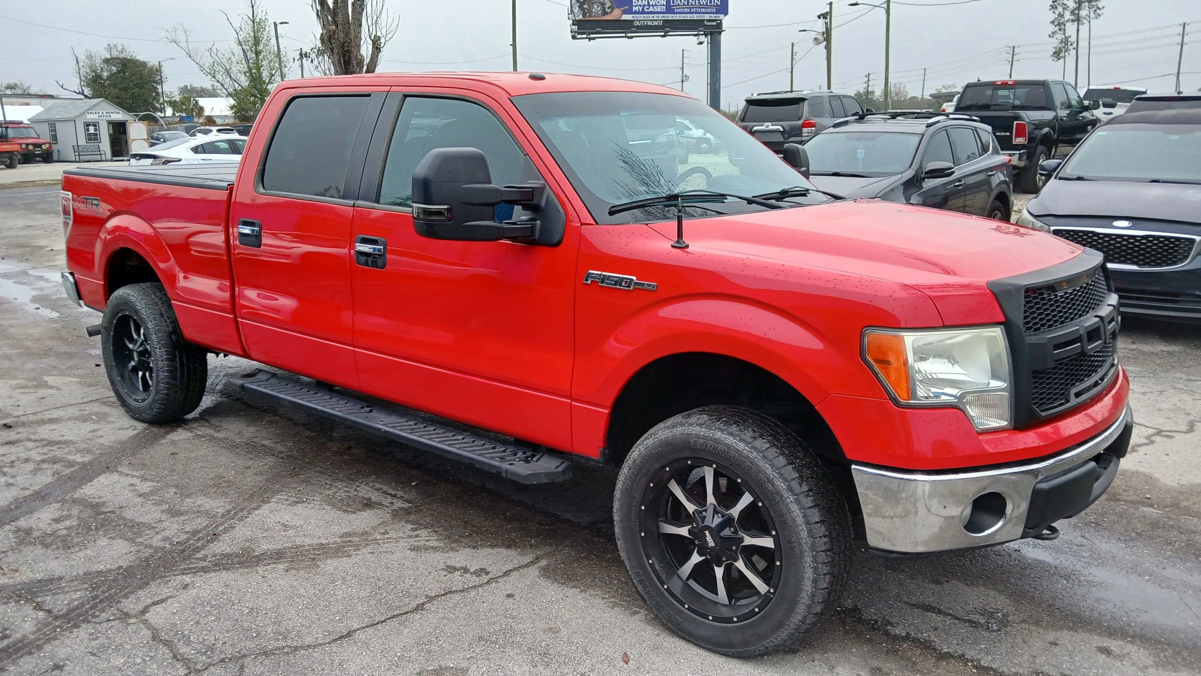 Used 2013 Ford F150 XLT w/ XTR Pkg image 8