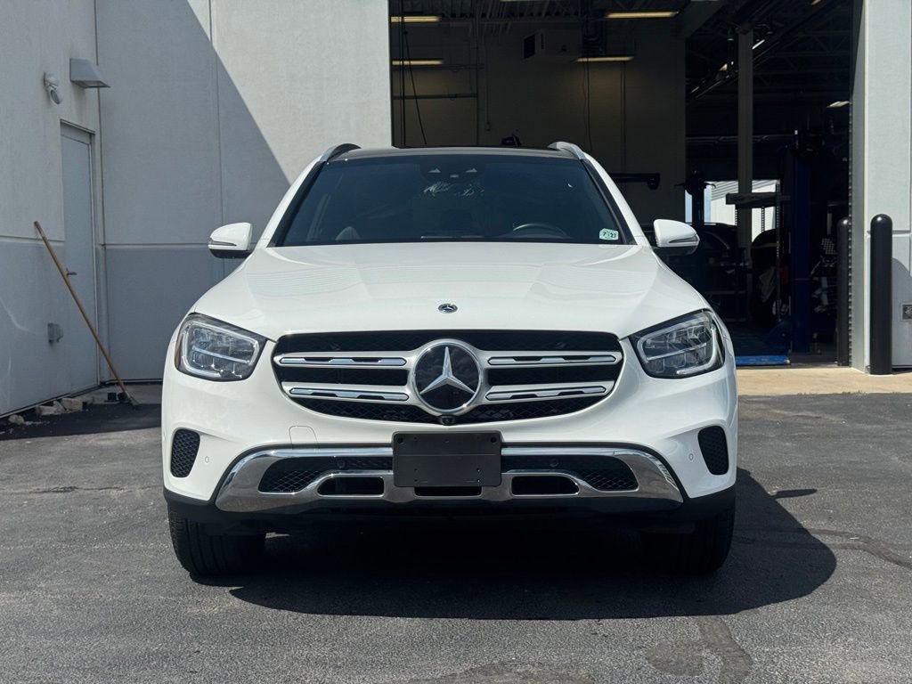 Used 2022 Mercedes-Benz GLC 300 4MATIC w/ Driver Assistance Package image 2