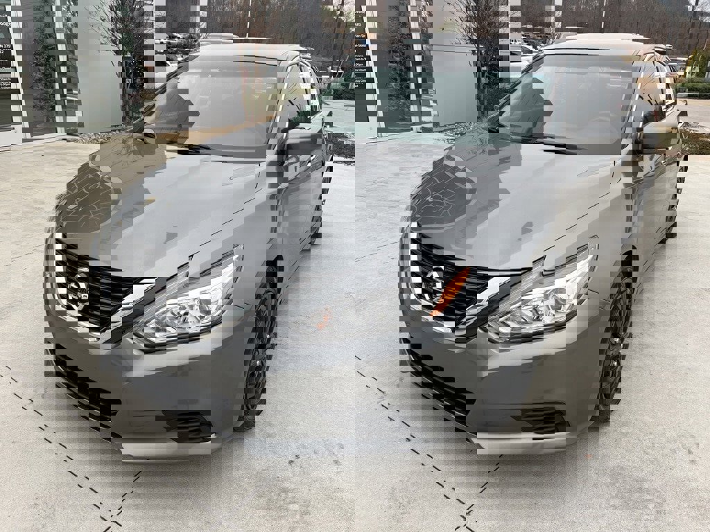 Used 2018 Nissan Altima 2.5 S w/ S Convenience Package