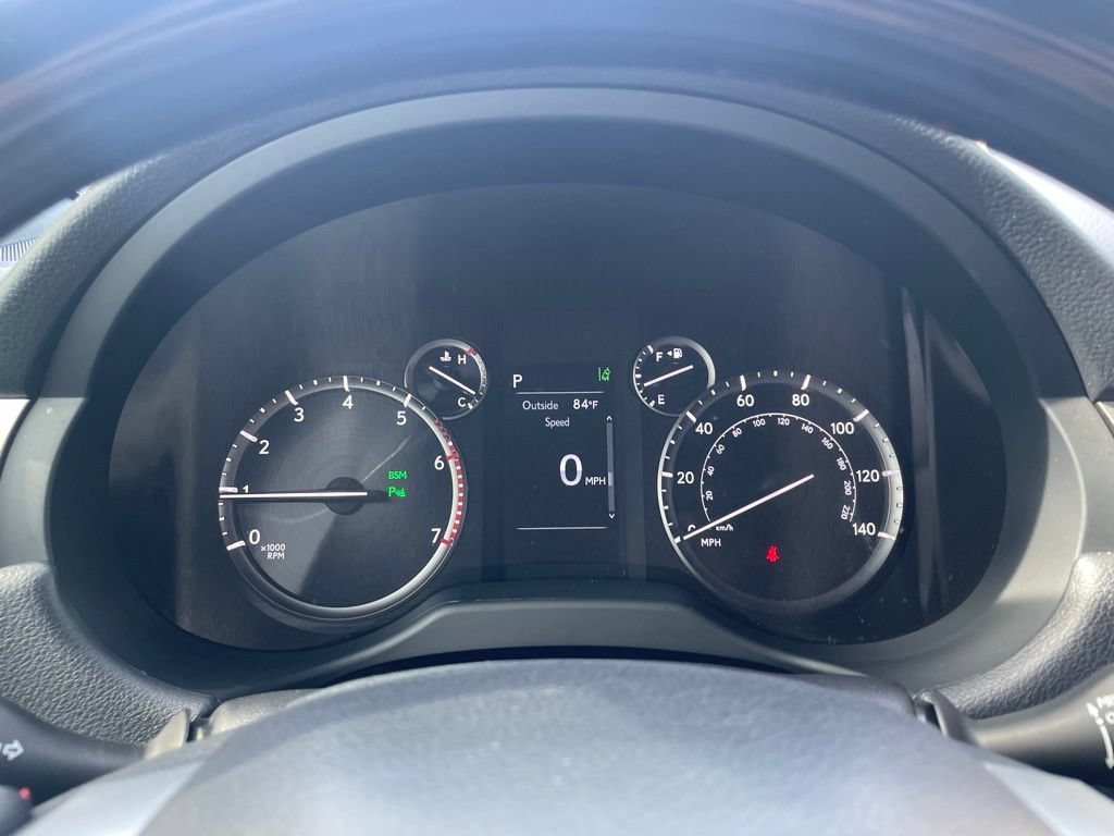 Used 2023 Lexus GX 460 Premium w/ Premium Package AWD/4WD image 14