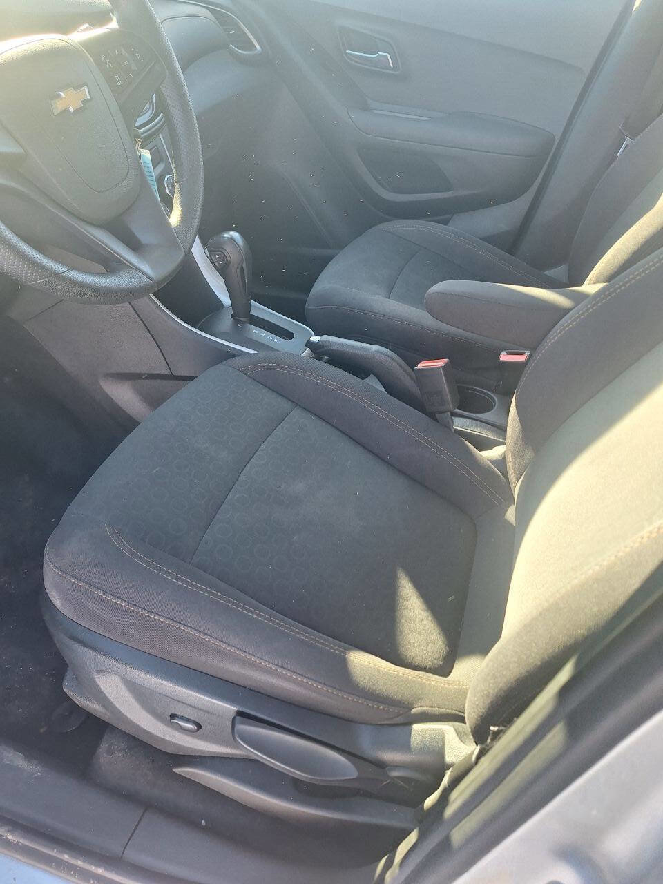 Used 2019 Chevrolet Trax LS image 11