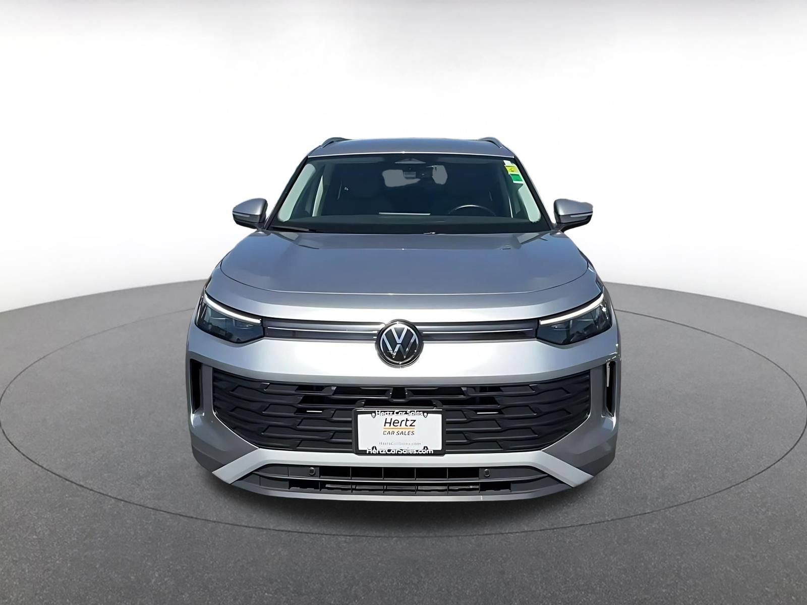 Used 2026 Volkswagen Tiguan SE AWD/4WD image 4