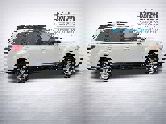 Used 2014 Subaru Outback 3.6R Limited image 41