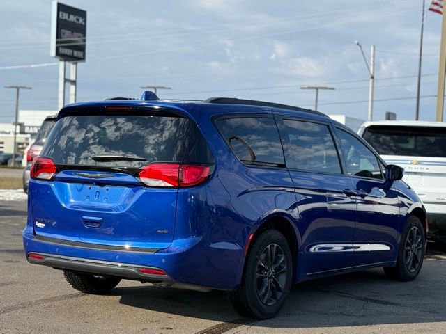Used 2020 Chrysler Pacifica Touring-L w/ Advanced Safetytec Group image 41