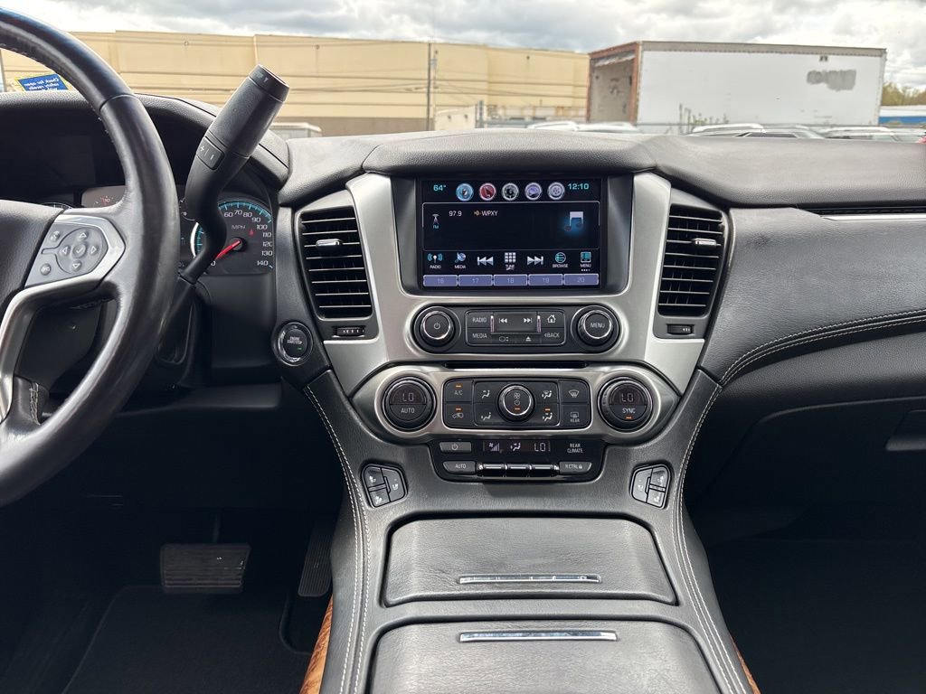 Used 2018 Chevrolet Suburban Premier AWD/4WD image 19