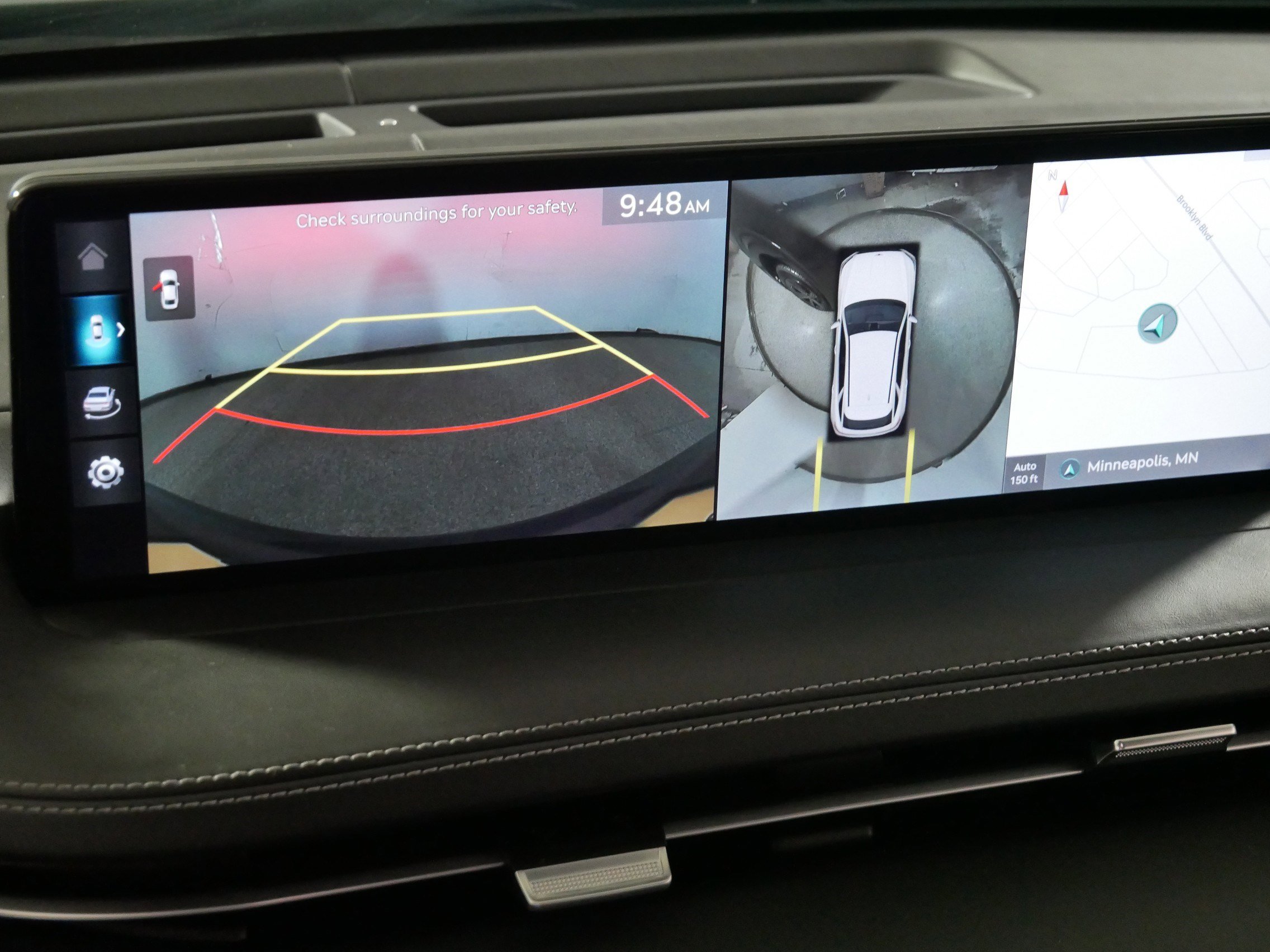 Certified 2025 Genesis GV70 3.5T Sport w/ Sport Advanced Package image 33