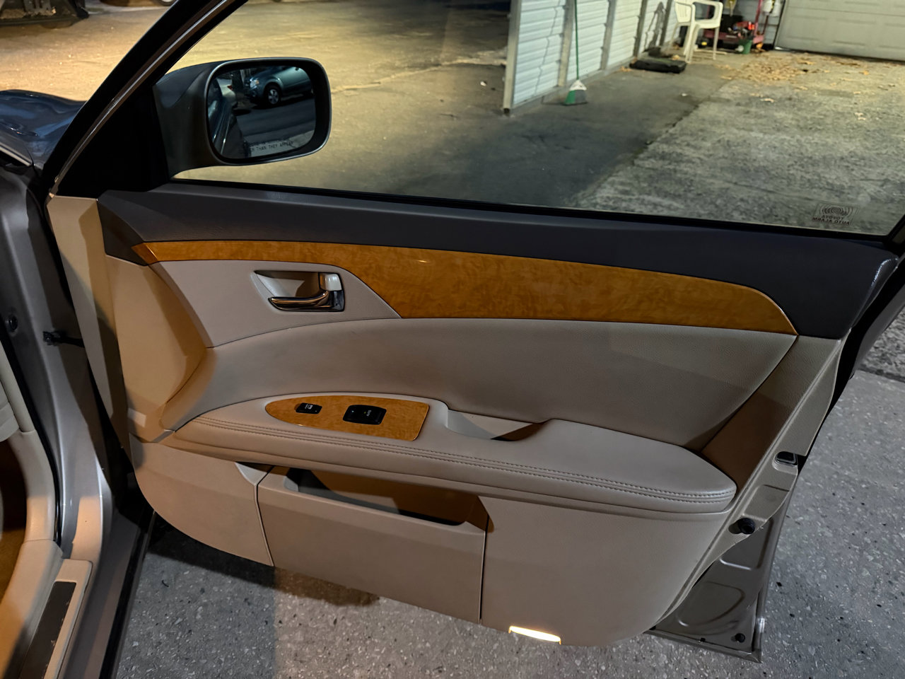 Used 2007 Toyota Avalon XLS image 17