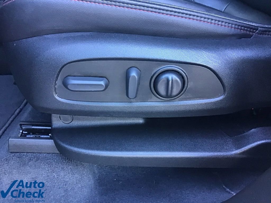 Used 2023 Chevrolet Traverse RS image 24