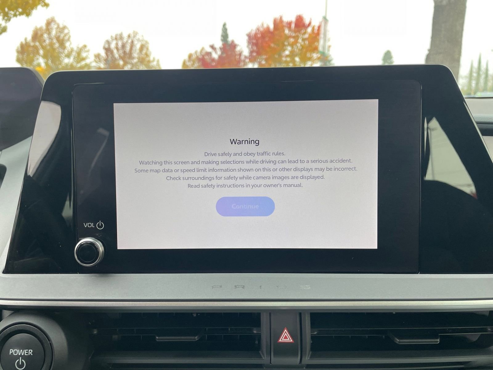 Used 2025 Toyota Prius LE image 21