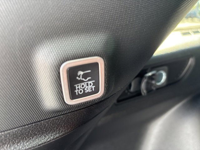 New 2025 Jeep Grand Cherokee Limited w/ Black Appearance Package image 20