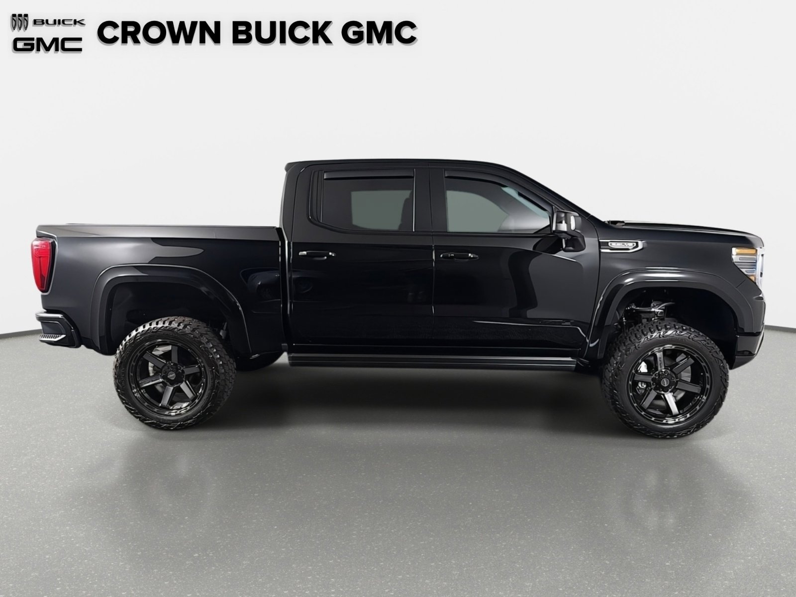 Used 2026 GMC Sierra 1500 AT4 w/ Technology Package image 4