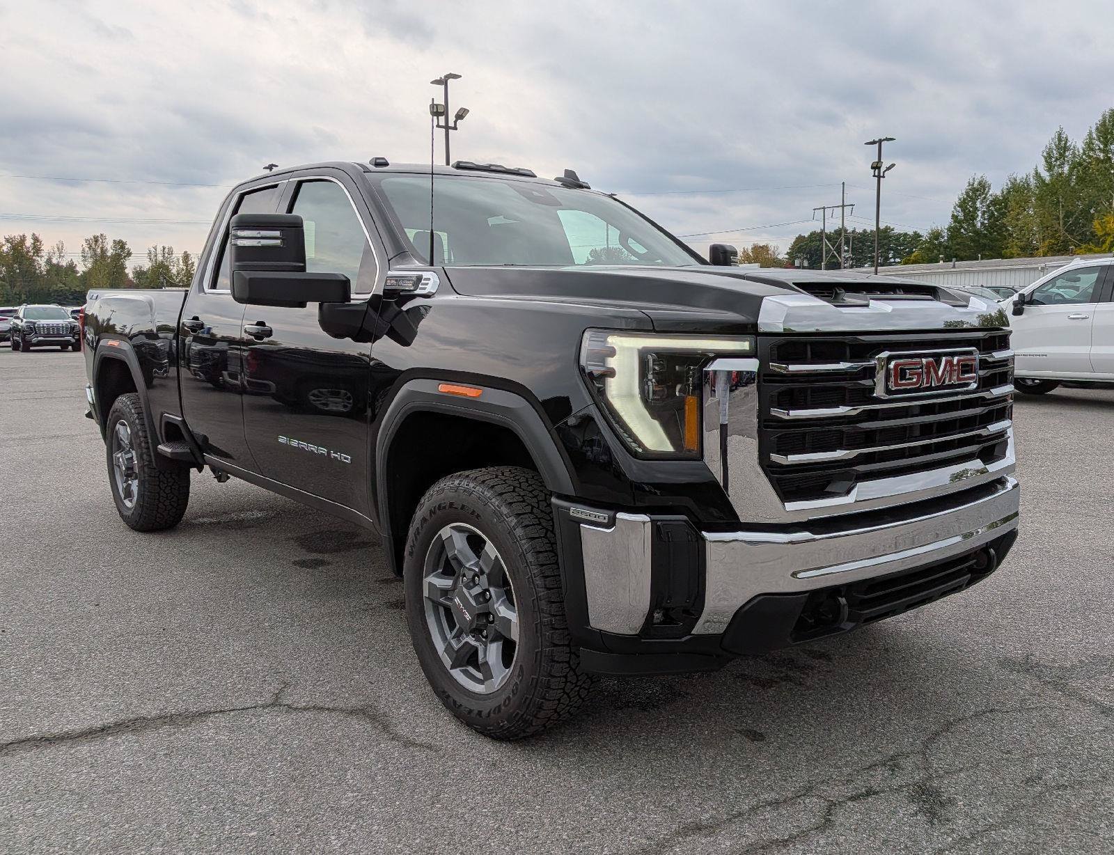 New 2026 GMC Sierra 2500 SLE w/ SLE Value Package; AWD/4WD image 3