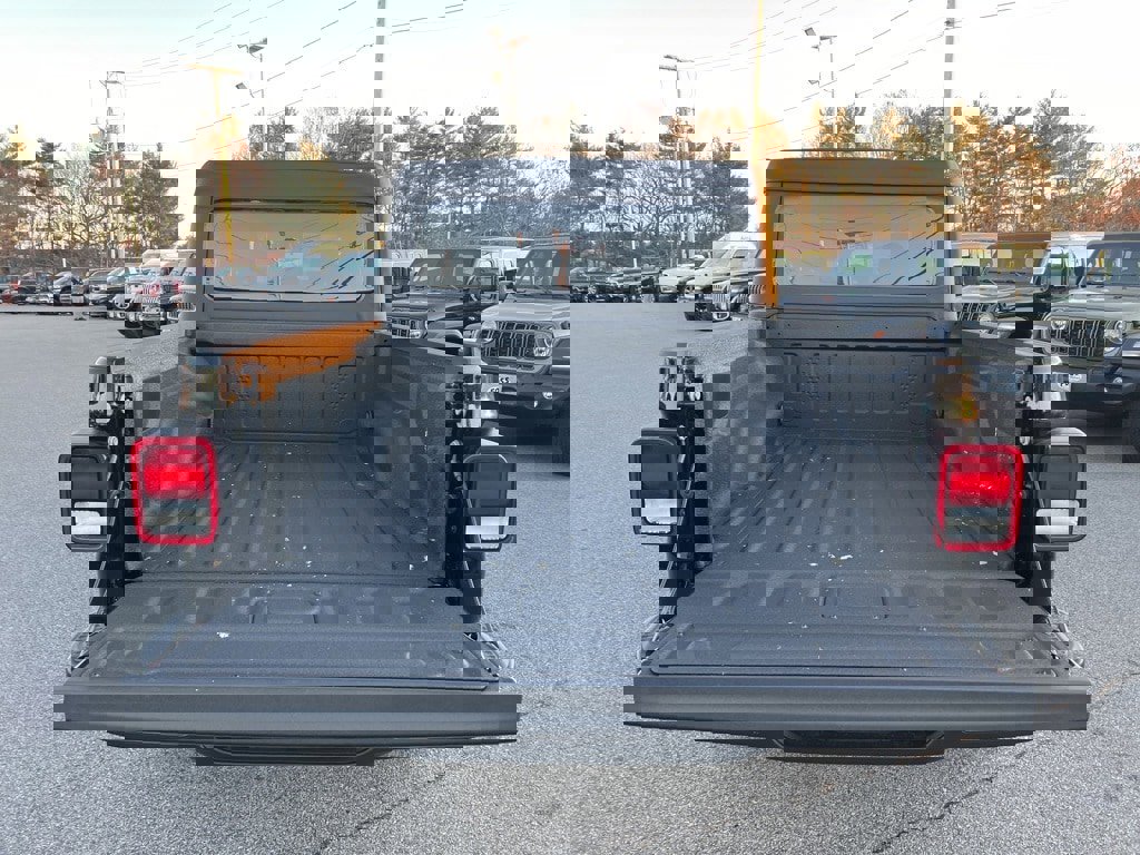 New 2026 Jeep Gladiator Sport image 14