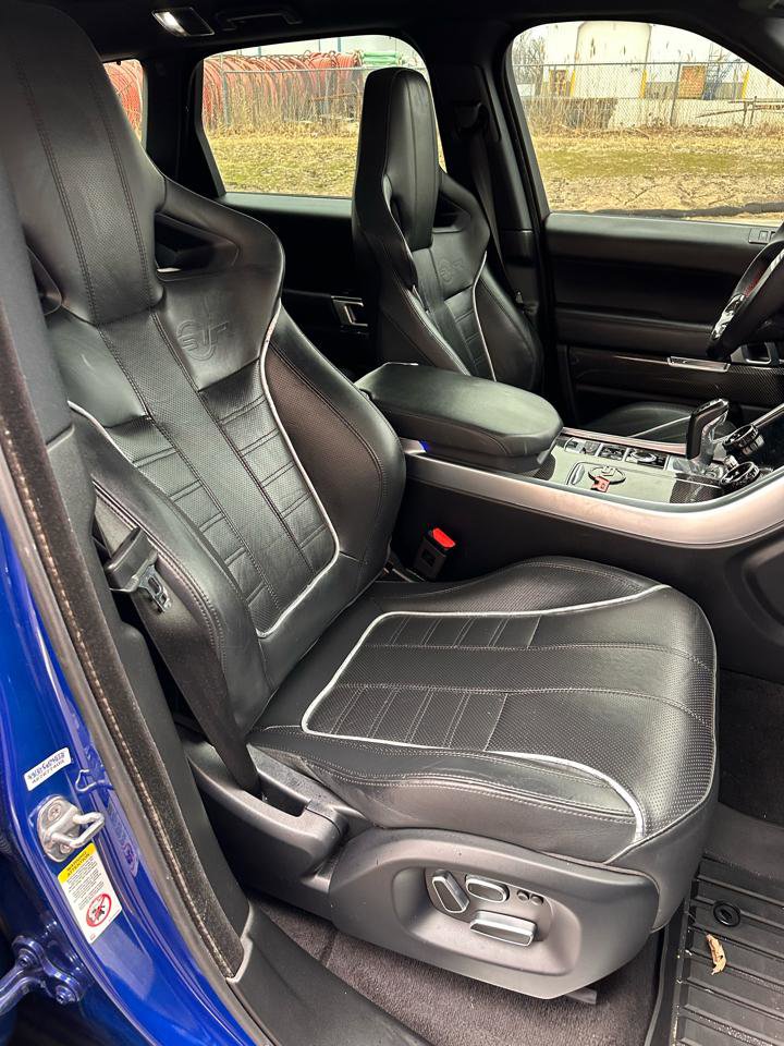 Used 2015 Land Rover Range Rover Sport SVR image 30