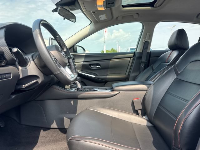 Used 2025 Nissan Sentra SR w/ SR Premium Package FWD image 13