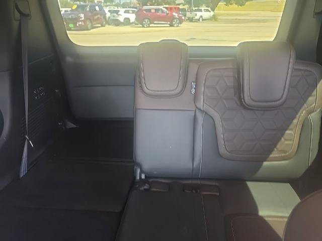 Certified 2025 Nissan Armada Platinum w/ Convenience Package RWD image 11