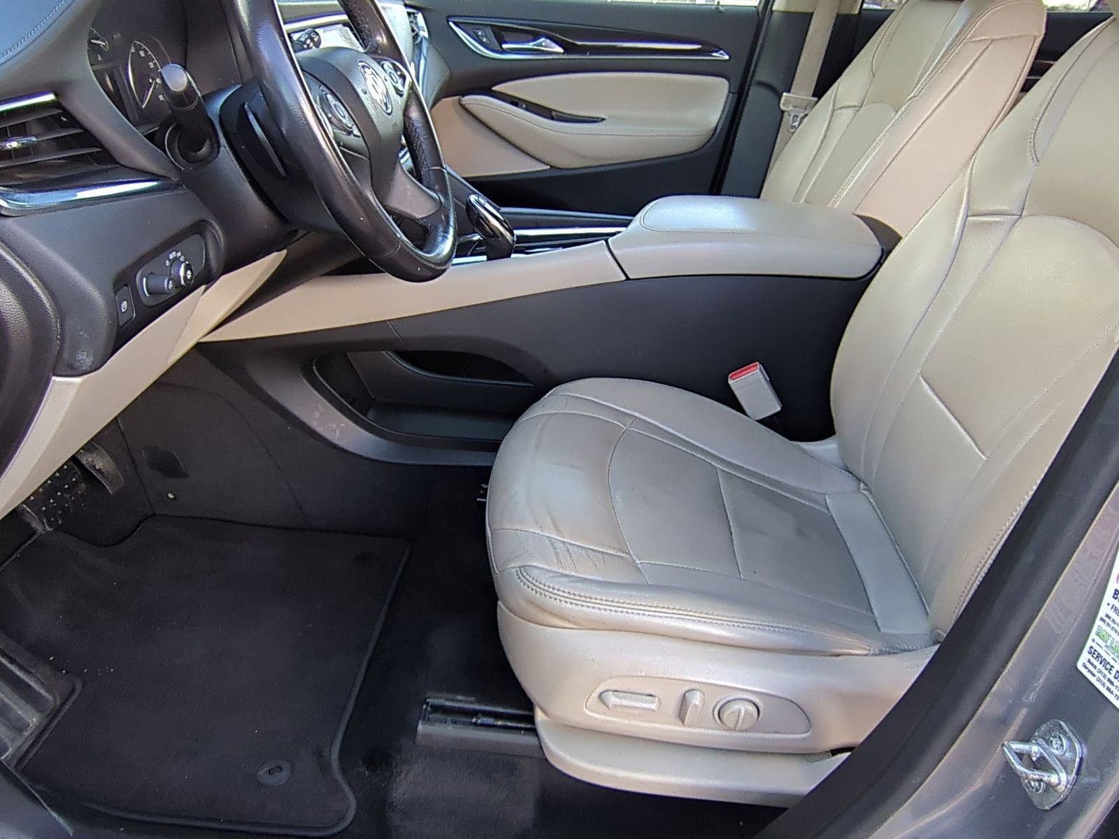 Used 2019 Buick Enclave Essence image 18