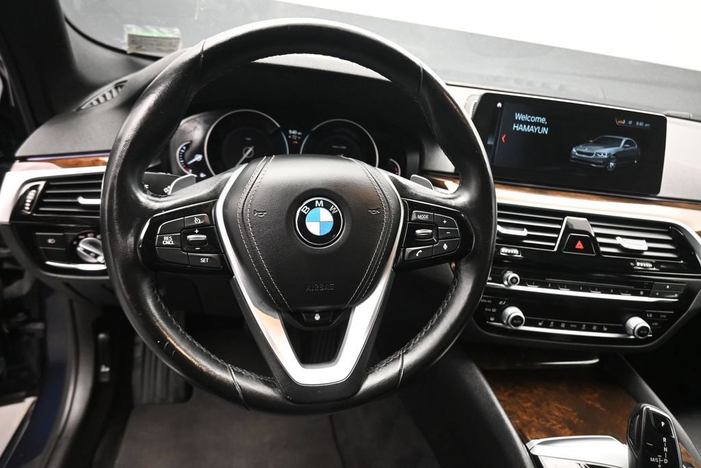 Used 2018 BMW 530i xDrive AWD/4WD image 15
