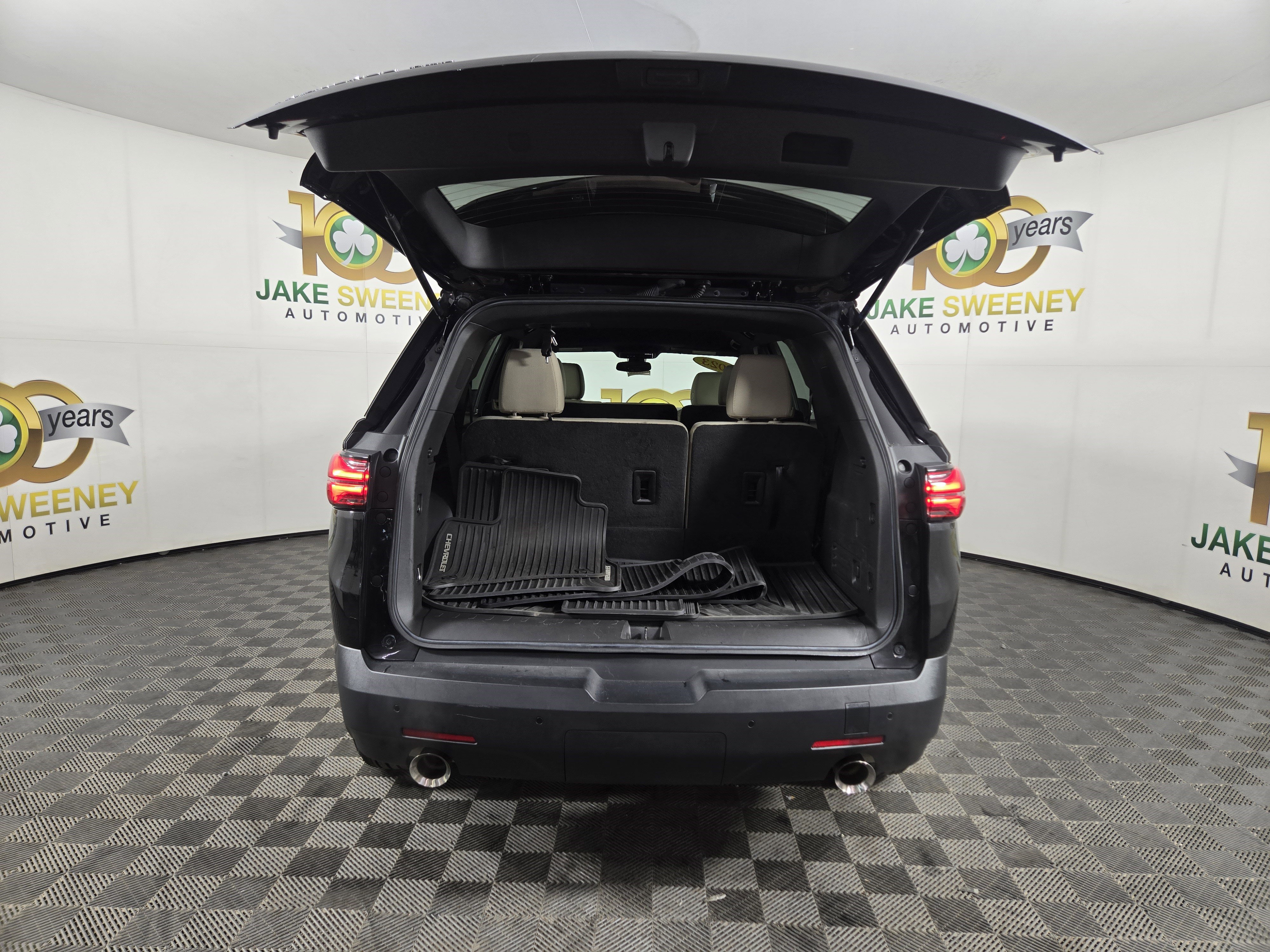 Certified 2023 Chevrolet Traverse LS w/ Safety Package image 32