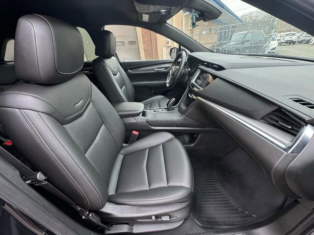 Used 2021 Cadillac XT5 Luxury AWD/4WD image 13