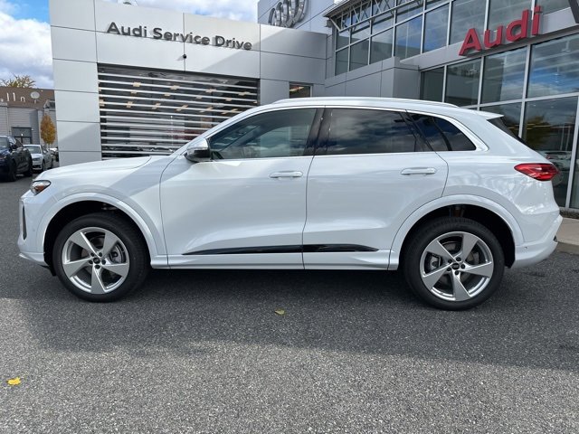 New 2025 Audi Q5 Premium Plus image 2