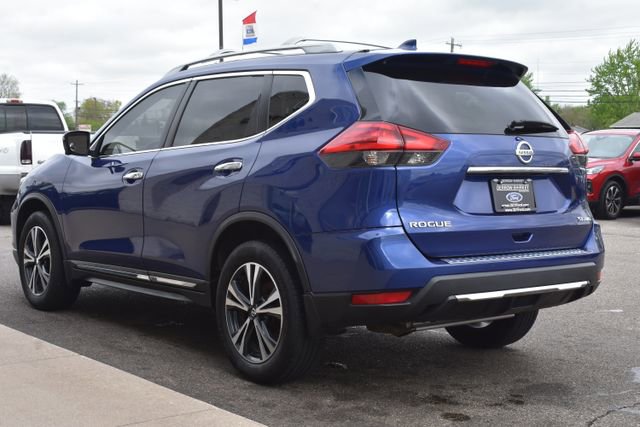 Used 2017 Nissan Rogue SL w/ SL Premium Package AWD/4WD image 16