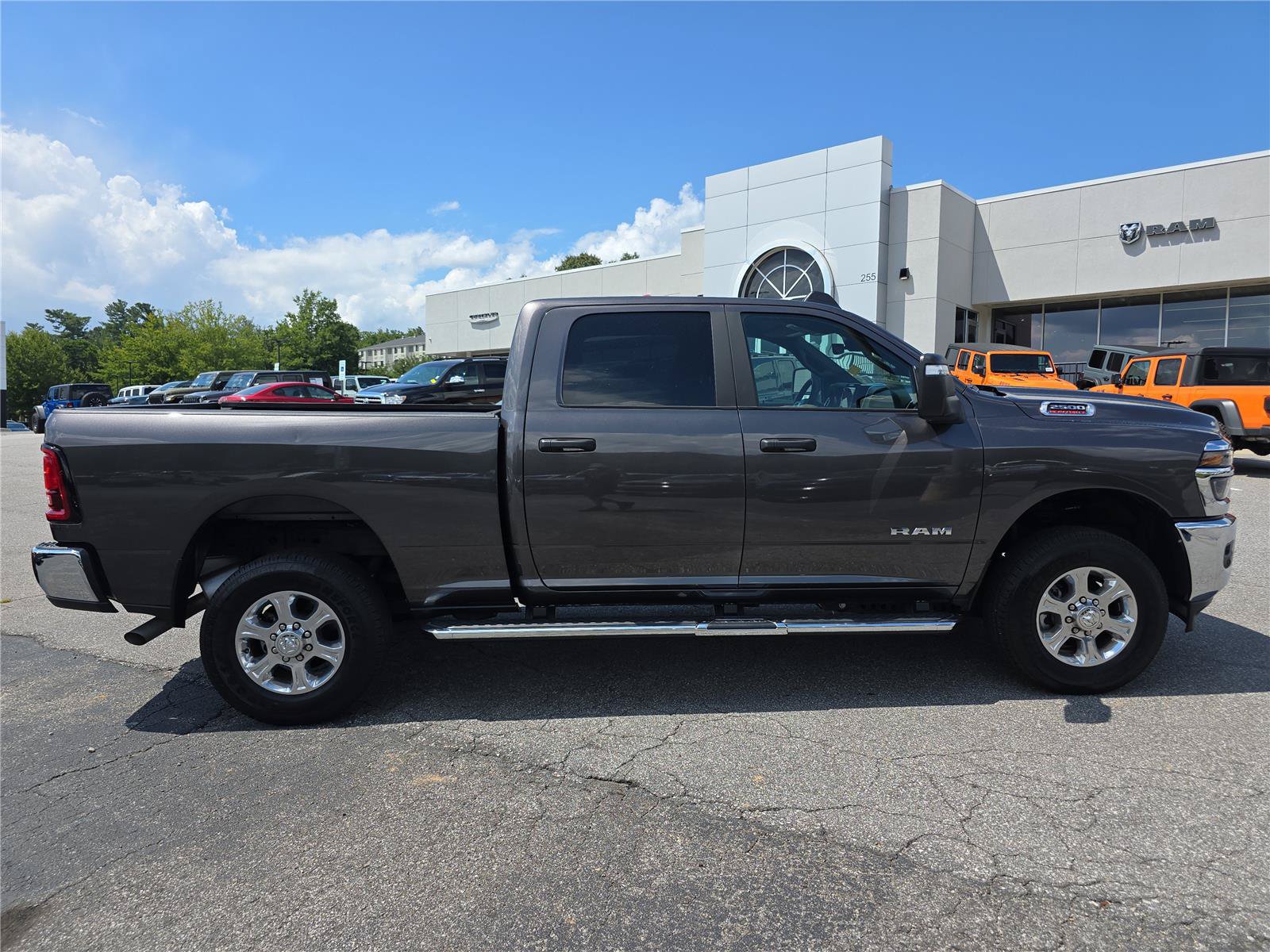 Used 2026 RAM 2500 Big Horn AWD/4WD image 2