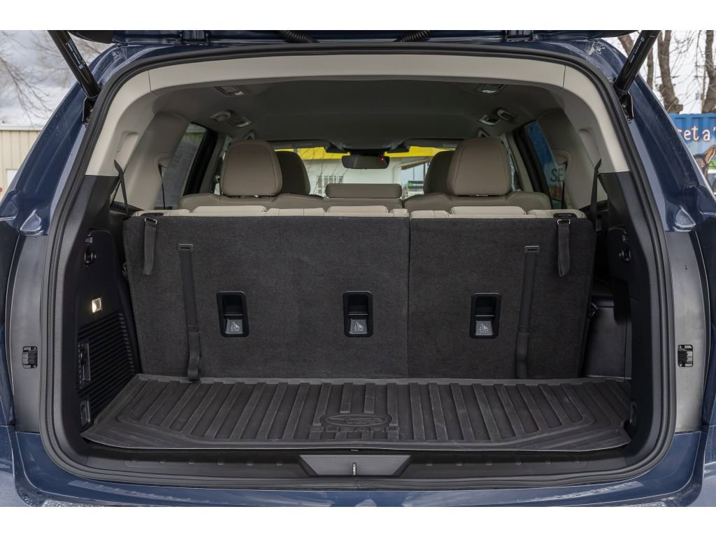 Certified 2025 Subaru Ascent Premium w/ Premium Package image 16
